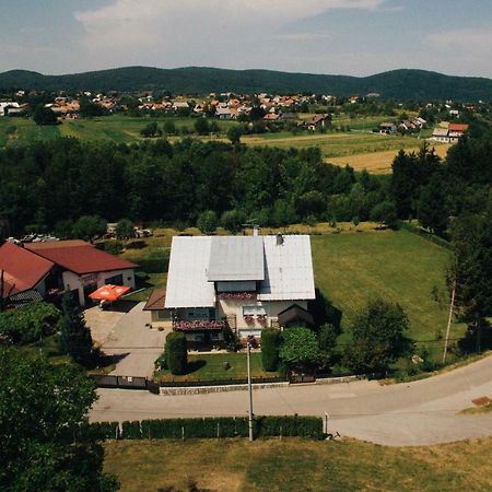 Apartman Belin Ogulin Exterior foto