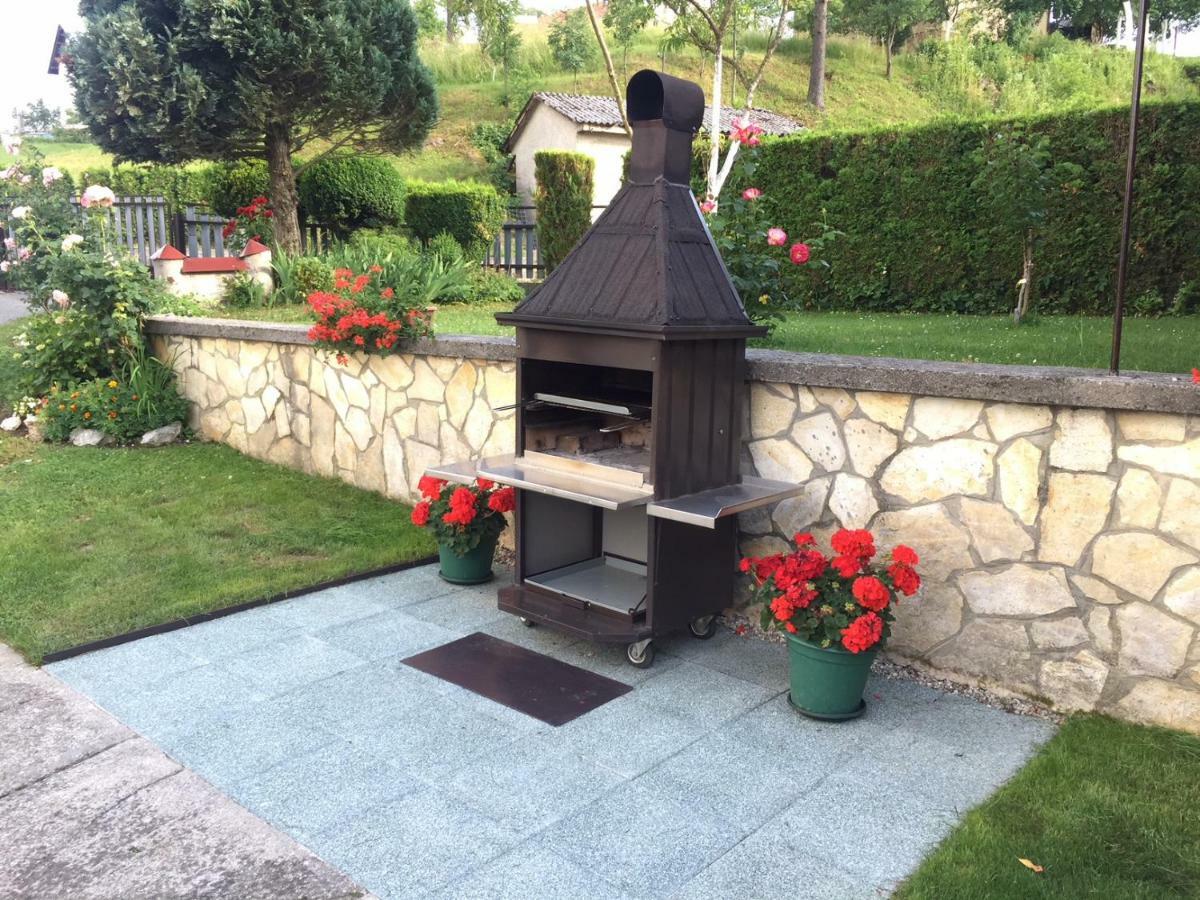 Apartman Belin Ogulin Exterior foto